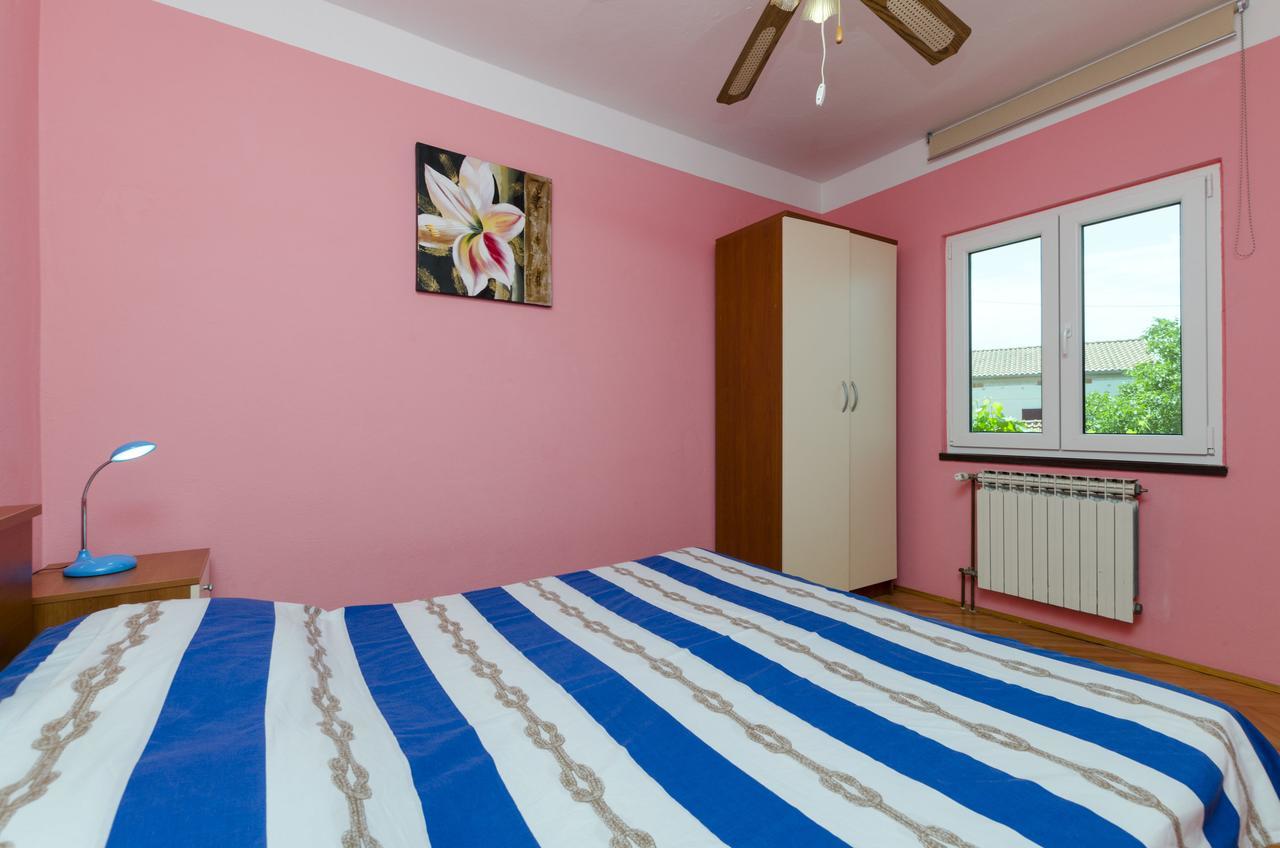 Apartments Luka Rogoznica  Luaran gambar