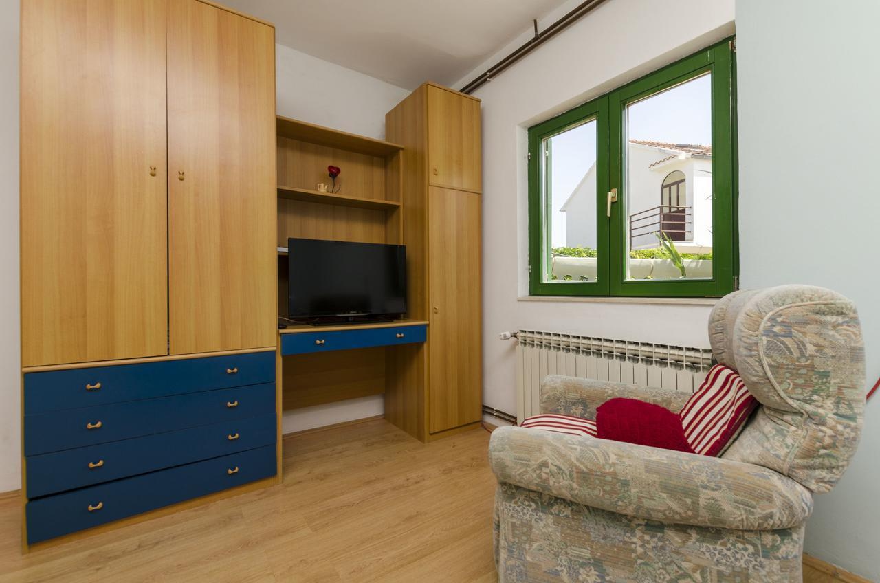 Apartments Luka Rogoznica  Luaran gambar